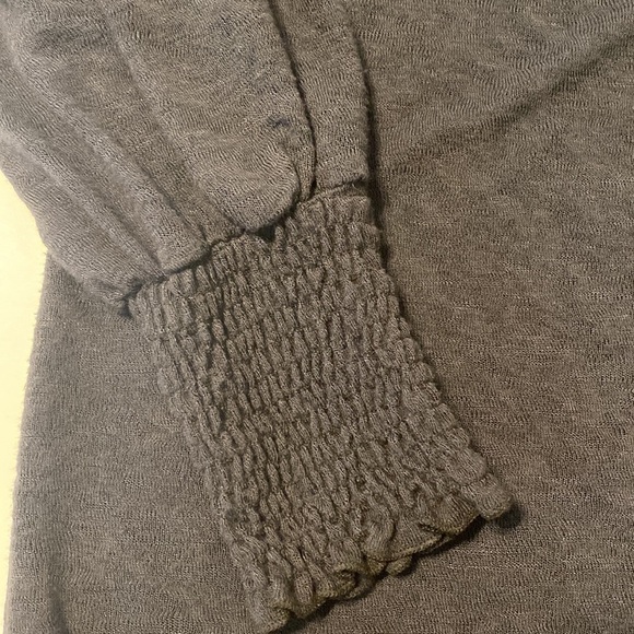 Kylie Paige Soft Black Long-sleeve Sweater with Smocking at Wrists Size M - Picture 8 of 11